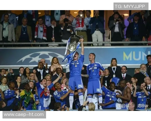 德甲激战国米3-0热刺红牌争议引发全场热议与球迷怒火