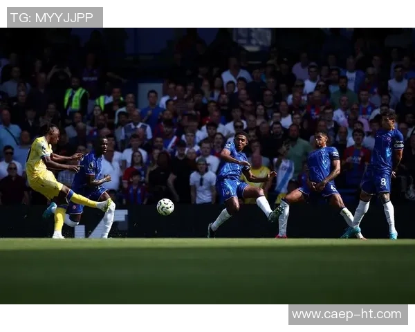 切尔西逆转尤文图斯红牌争议引发全场热议转会传闻再起 切尔西逆转尤文图斯红牌争议引发全场热议转会传闻再起